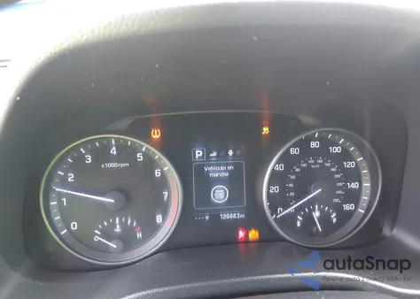 2018 Hyundai Elantra Value Edition z USA, uszkodzony, nr VIN KMHD84LF1JU475602